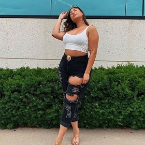 High waisted jeans